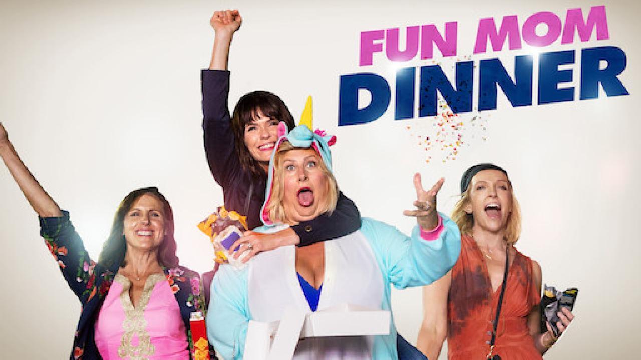 فيلم Fun Mom Dinner 2017 مترجم كامل HD