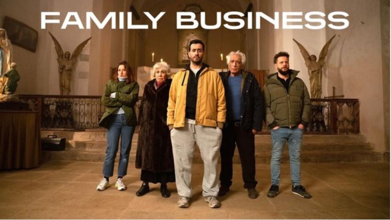 مسلسل Family Business الموسم الثالث الحلقة 3 الثالثة مترجمة